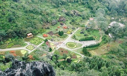 Núi Hàm Rồng Điểm du lịch tuyệt vời ở Lào Cai