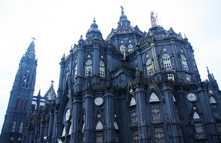 Vẻ đẹp Gothic bí ẩn của các nhà thờ ở Nam Định