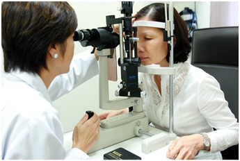 Phát hiện bệnh Parkinson nhờ kiểm tra mắt thường xuyên
