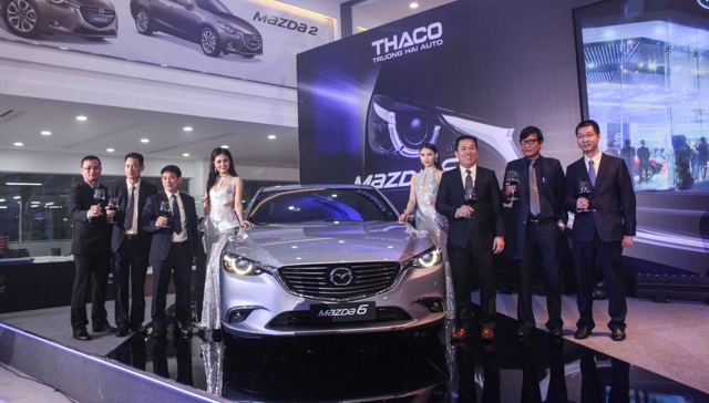 Mazda6 2017 vừa ra mắt tại Việt Nam với giá từ 975 triệu