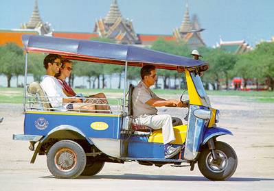 Ở Bangkok bạn có thể di chuyển bằng những phương tiện nào?