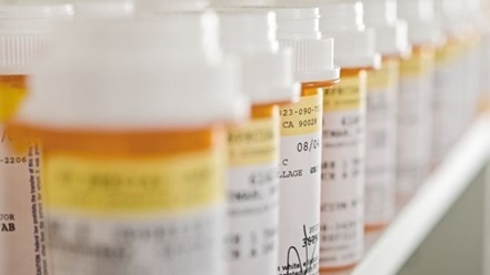 Lạ lùng với giá tân dược tăng 5.000% tại Mỹ