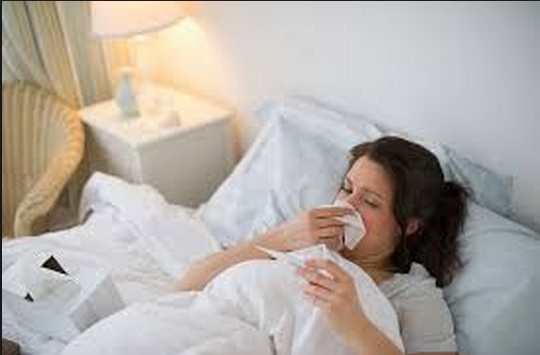 Vì sao thiếu ngủ lại làm tăng nguy cơ cảm lạnh
