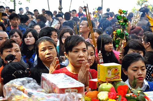 Đi lễ chùa đầu năm: Nét đẹp truyền thống của người dân đất Việt
