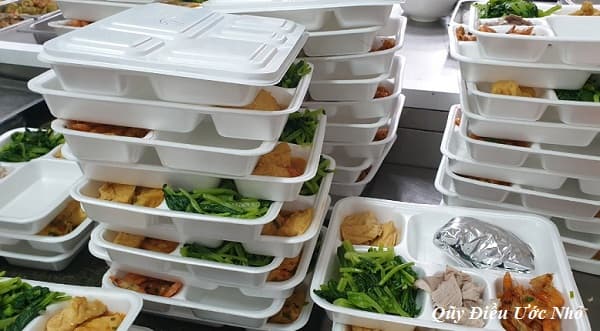 Bỡ ngỡ với các suất cơm bệnh lý trong chương trình Trao đi là còn mãi số 4