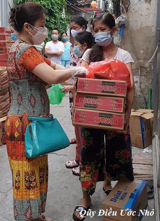 Chương trình Sẻ chia khó khăn, vượt qua dịch bệnh