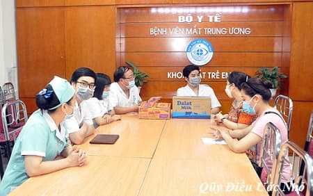 Chương trình Sẻ chia khó khăn, vượt qua dịch bệnh