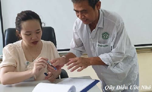 Khi thấy mình hạnh phúc xin hãy cho đi