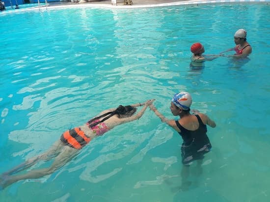 Vạn sự khởi đầu nan: Phương pháp học bơi hiệu quả, dễ hiểu, bền bỉ